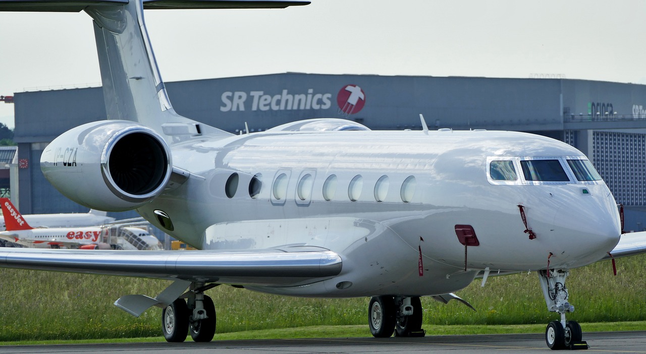 Luxury super-midsize private jet perfect for NYC to LA routes